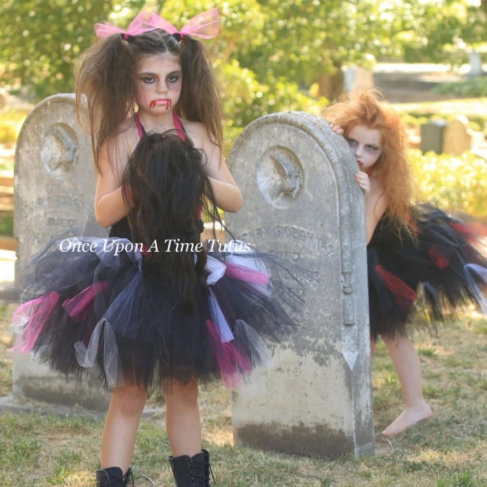 Toddler Halloween zombie or witch costume size 3-4t